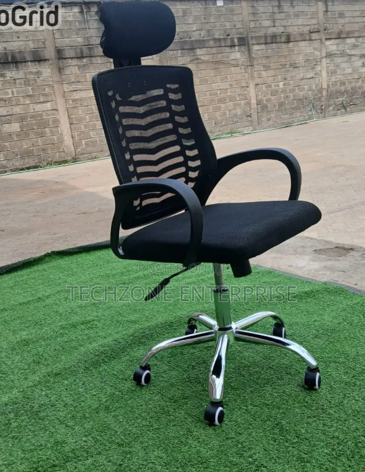 Adjustable Comfortable Office Chair With Headrest ;