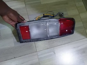 Nissan Sahara Pick-up/D21 Tail Lamp