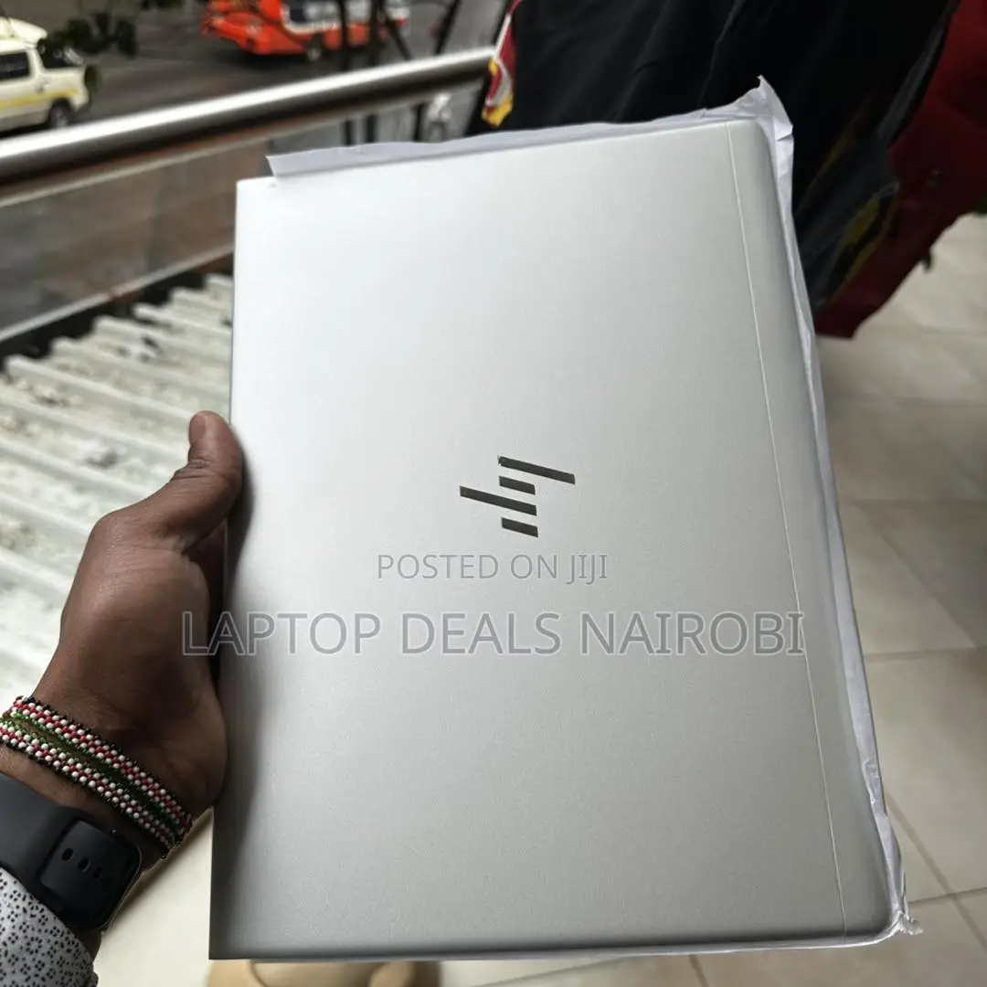 Laptop HP EliteBook 830 G8 32GB Intel Core I7 SSD 512GB