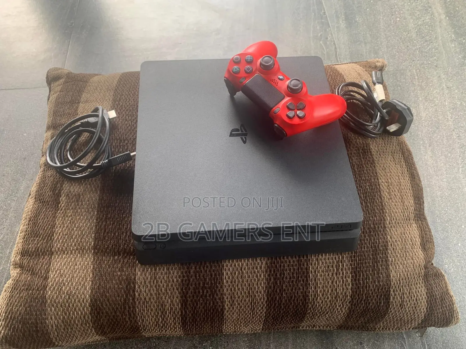 Ps4 Slim, 1 Pad Red, Accessories