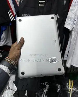 Laptop Apple MacBook Pro 2015 16GB Intel Core I7 SSD 256GB