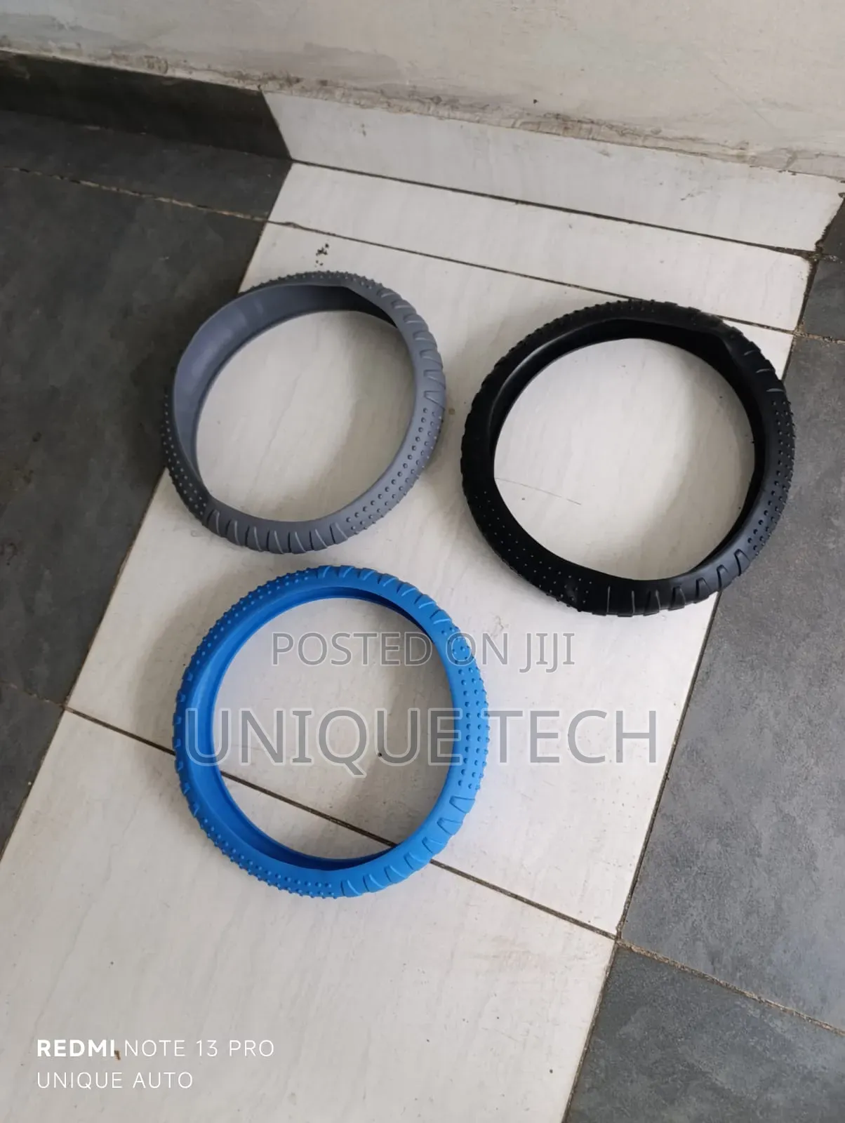 Universal Silicone Wheel Cover / Anti-Slip Grip Wheel Cover