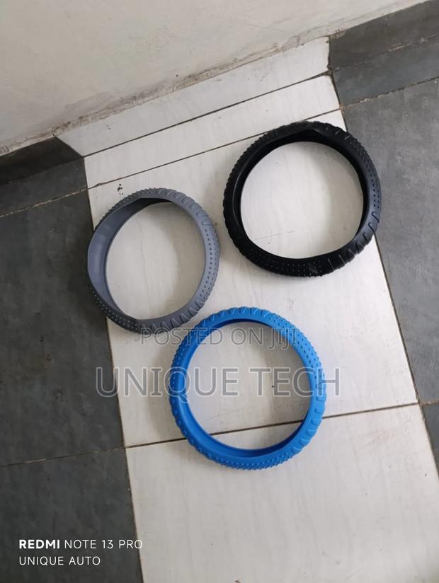 Non-Slip Silicone Steering Cover / Stretchable Fit Cover