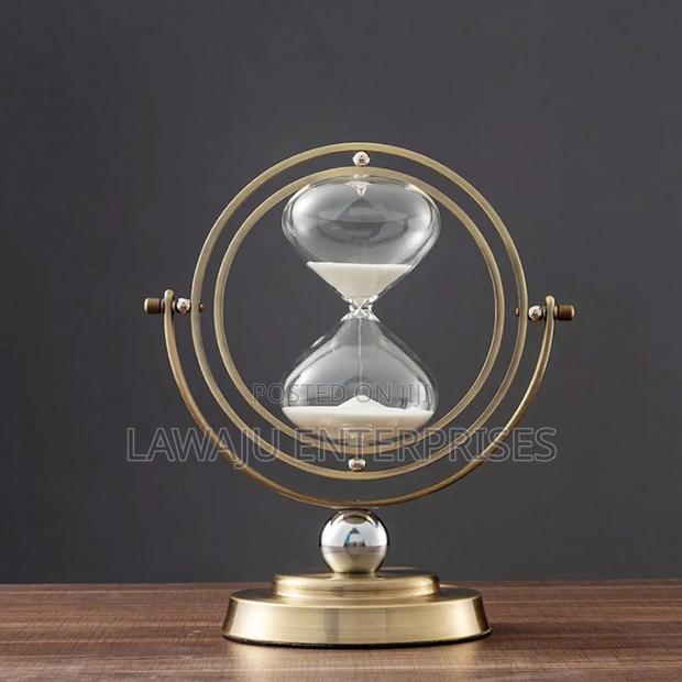 Hour Glass