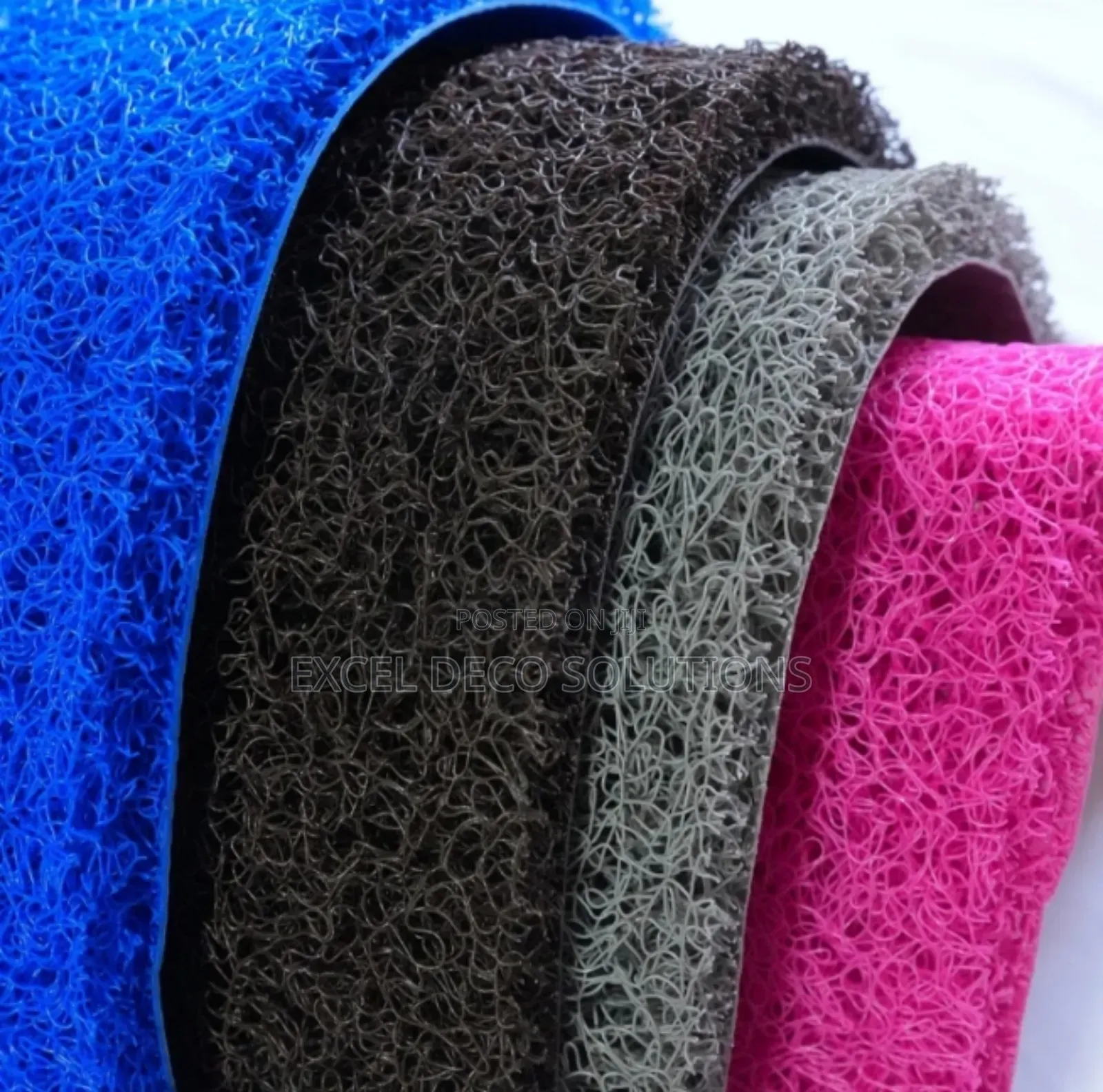 Indoor/Outdoor Coil Mat With Water-Resistant Base