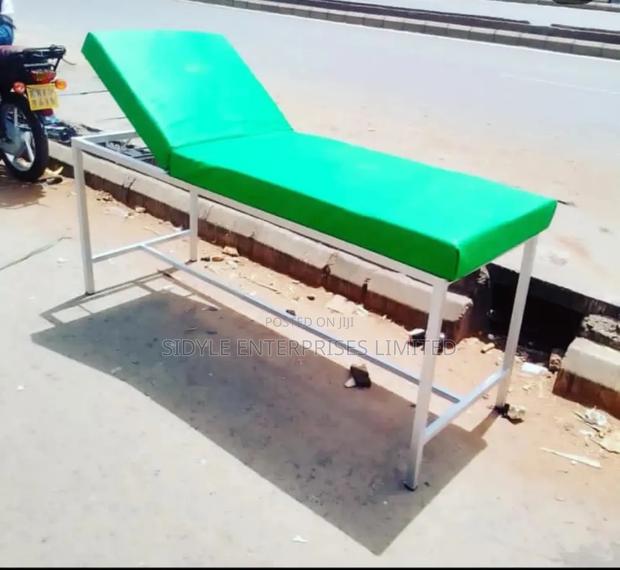 Green Examination Couch - thumbnail 2
