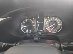 Toyota Hilux 2020 White