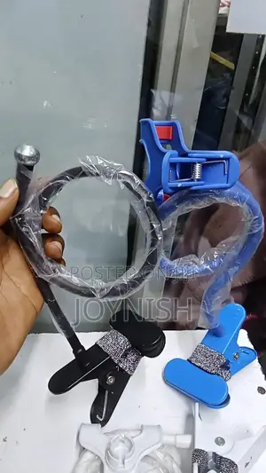 Flexible Phone Holder