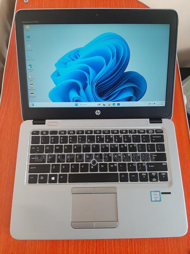 Laptop HP EliteBook 820 G3 8GB Intel Core I5 SSD 256GB