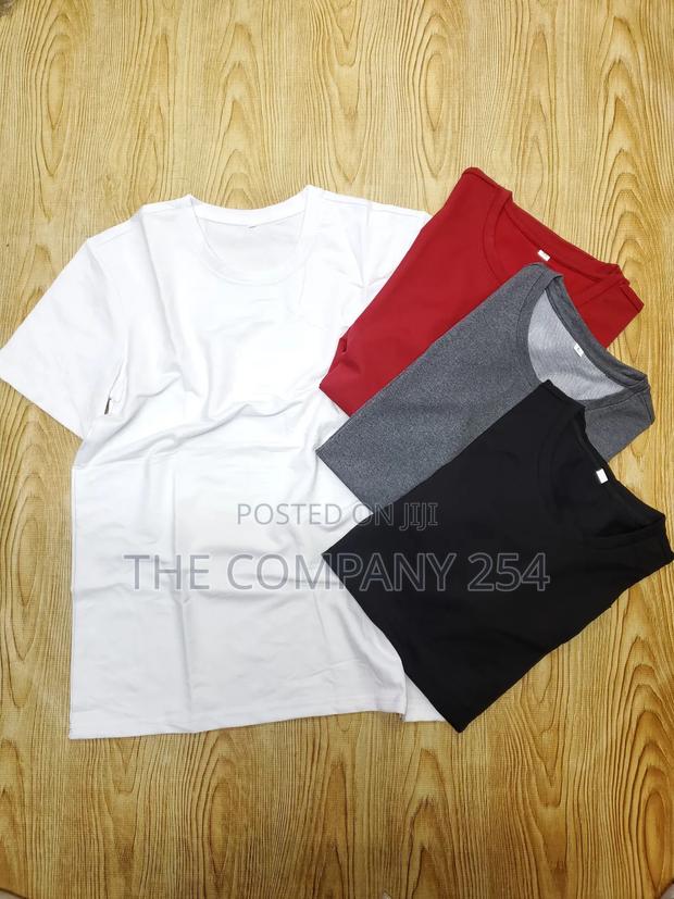 Quality Cotton Branded Designer Plain Round Neck T-shirt