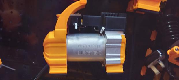 Auto Air Compressor,