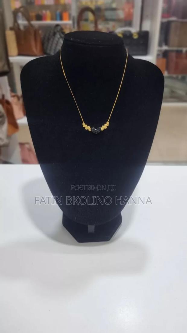 Black Heart Necklace Quality - thumbnail 2