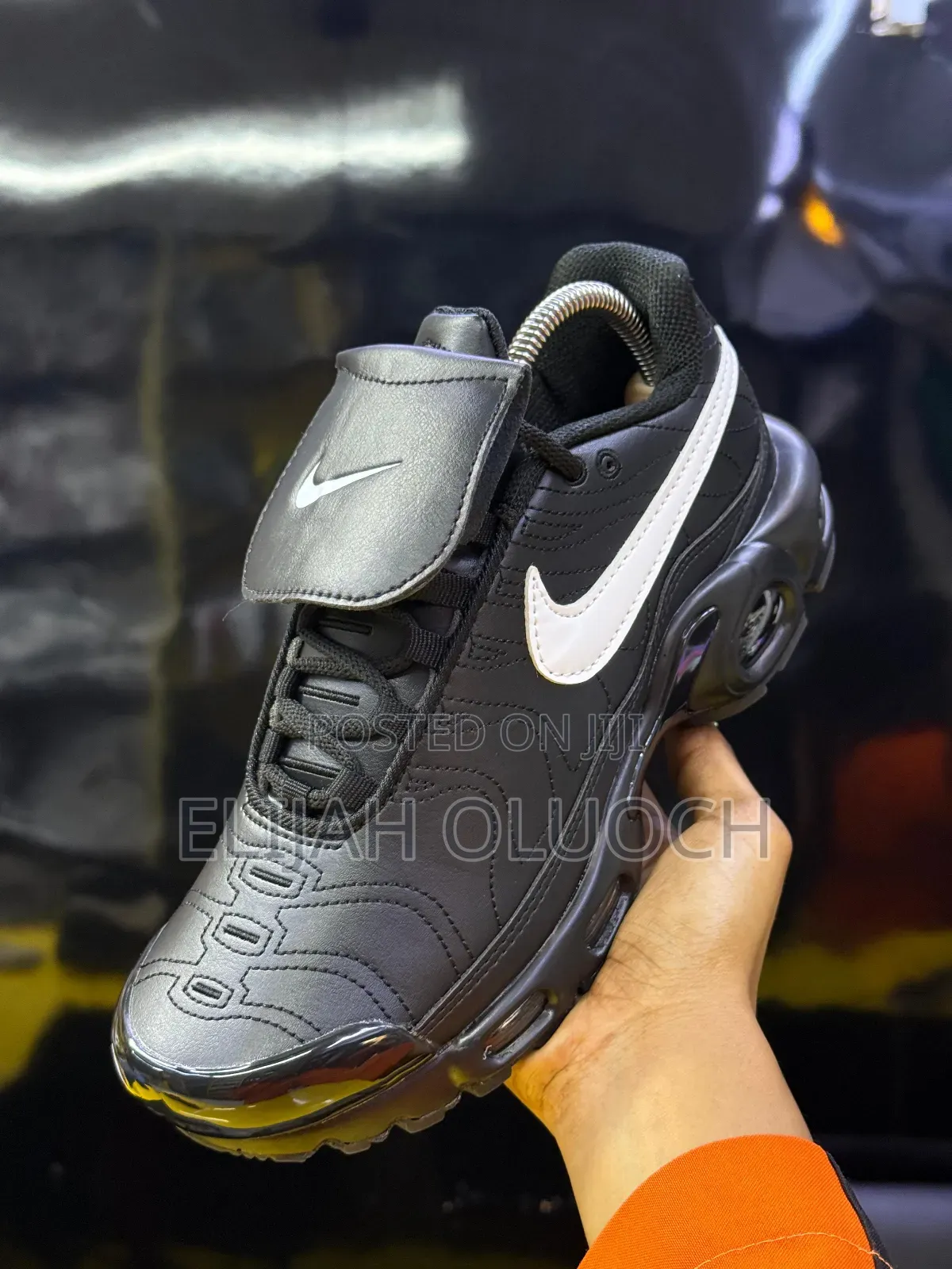 Nike Air Max Plus Tiempo 'Black and White'