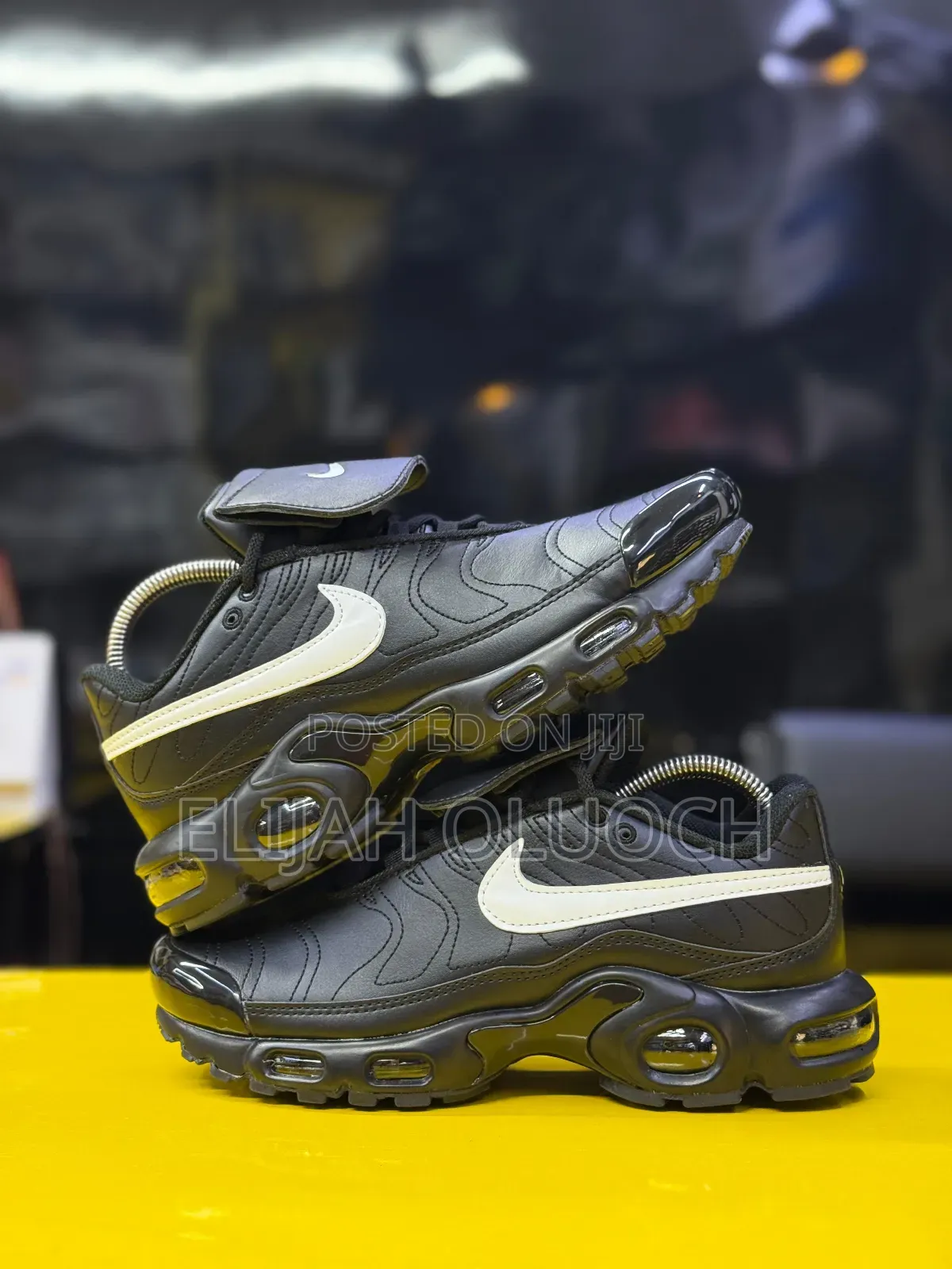 Nike Air Max Plus Tiempo 'Black and White'