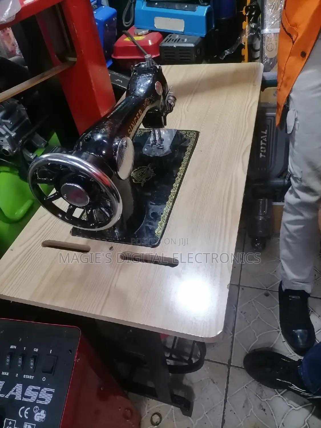 Best Quality Singer Sewing Machine Complete Local