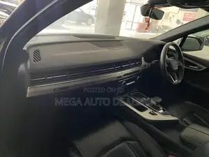 Audi Q7 2018 Brown
