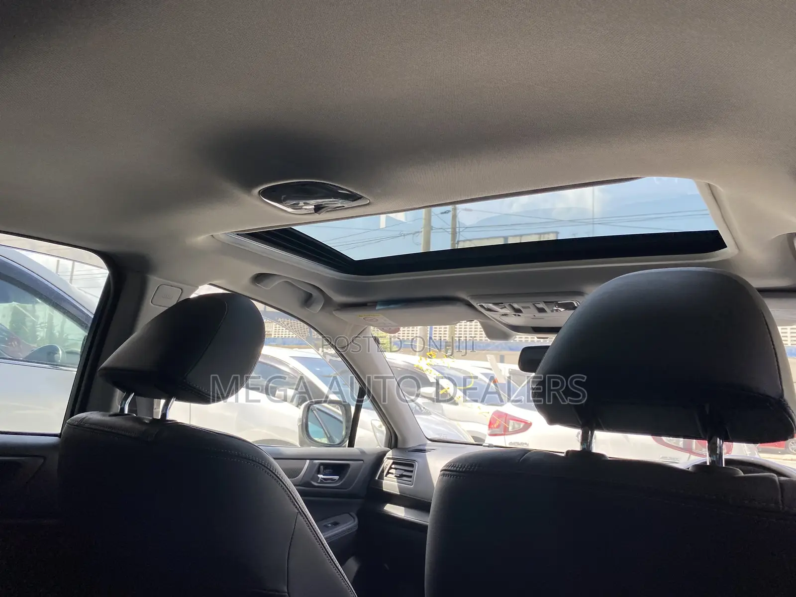 Subaru Legacy 2018 Off white