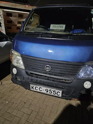Nissan Caravan (Urvan) 2007 Blue