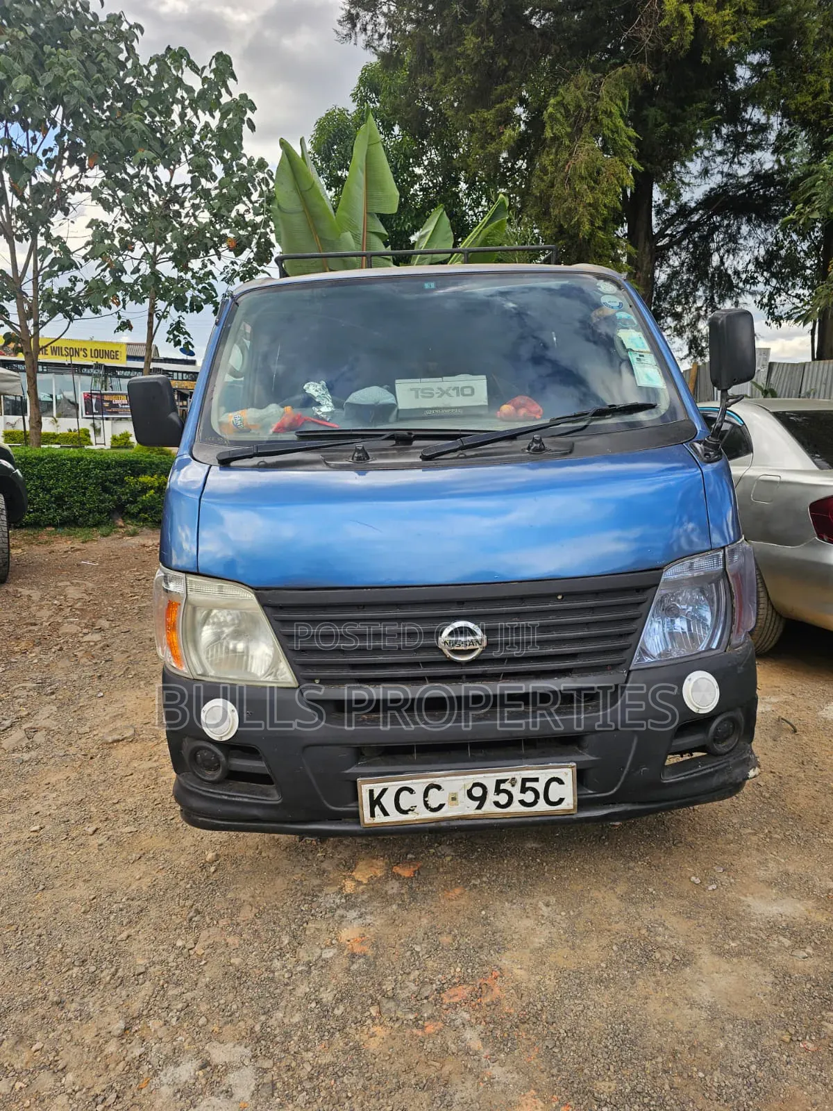 Nissan Caravan (Urvan) 2007 Blue