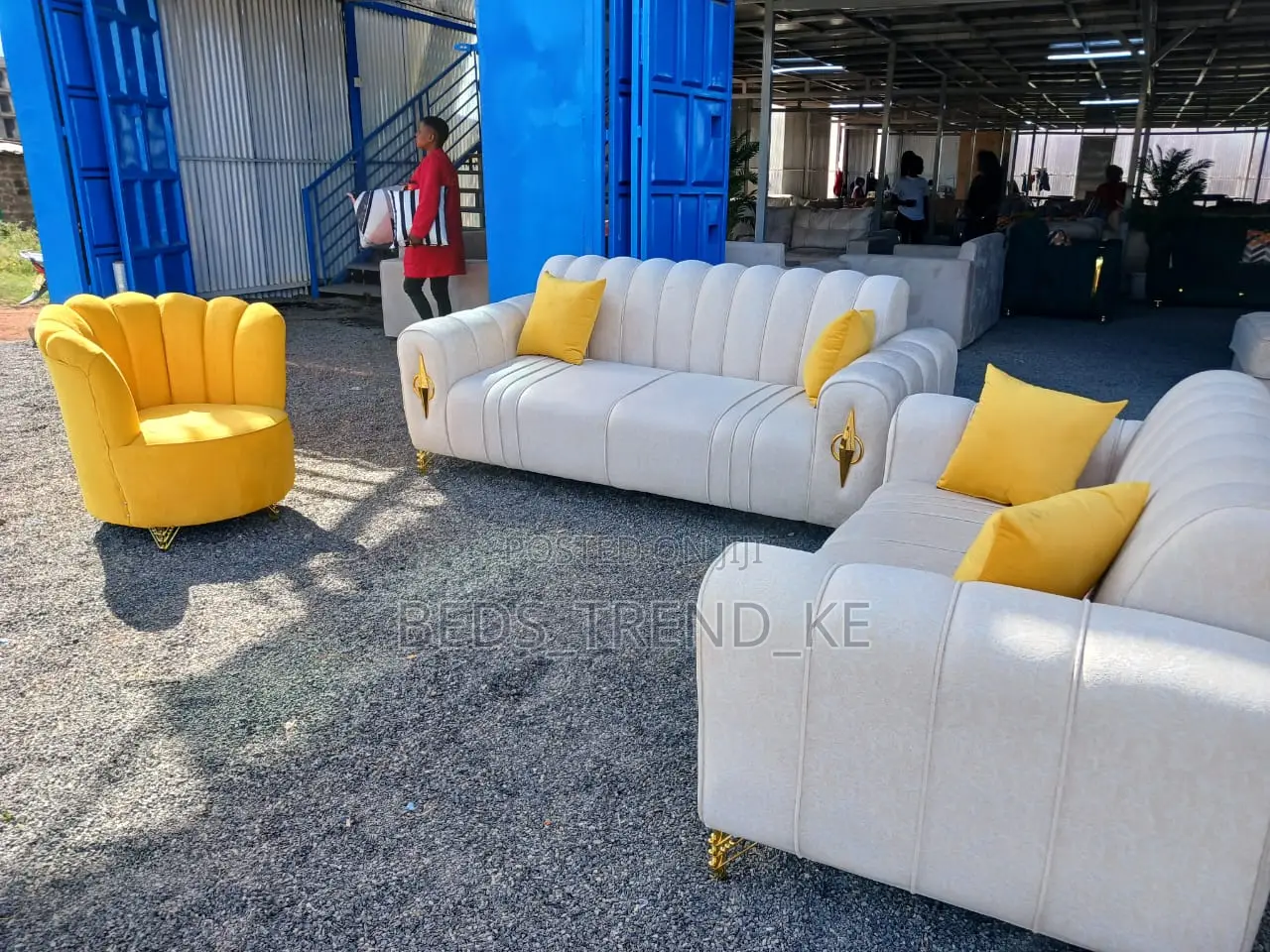 5 Seater Sofa 3,2 + Armchair