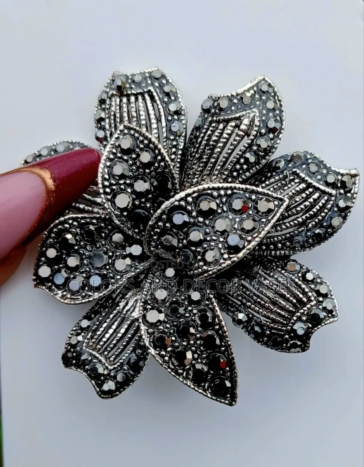 Best Brooches