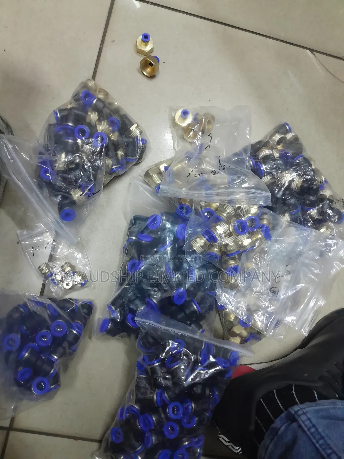 Pneumatic 10mm and 1/2 Inch Connectors