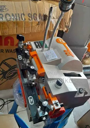 New Key Cutting Machine/ Affordable Key Cutting Machine