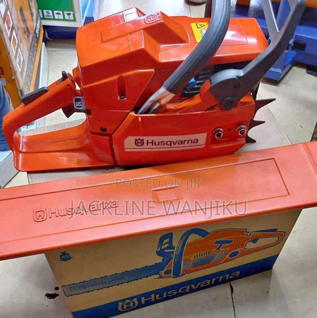 272xp Husqvarna Chainsaw/ Husqvarna Power Saw 272xp/Powersaw