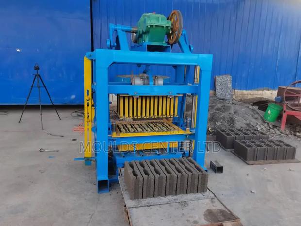 Hollow Block Machine - thumbnail 6
