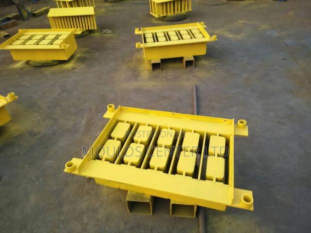 Machine Hollow Block Moulds - thumbnail 3