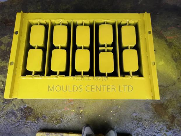 Machine Hollow Block Moulds - thumbnail 4