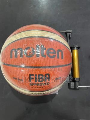 Outdoors Molten Basketball Available With Free Pump - thumbnail 2