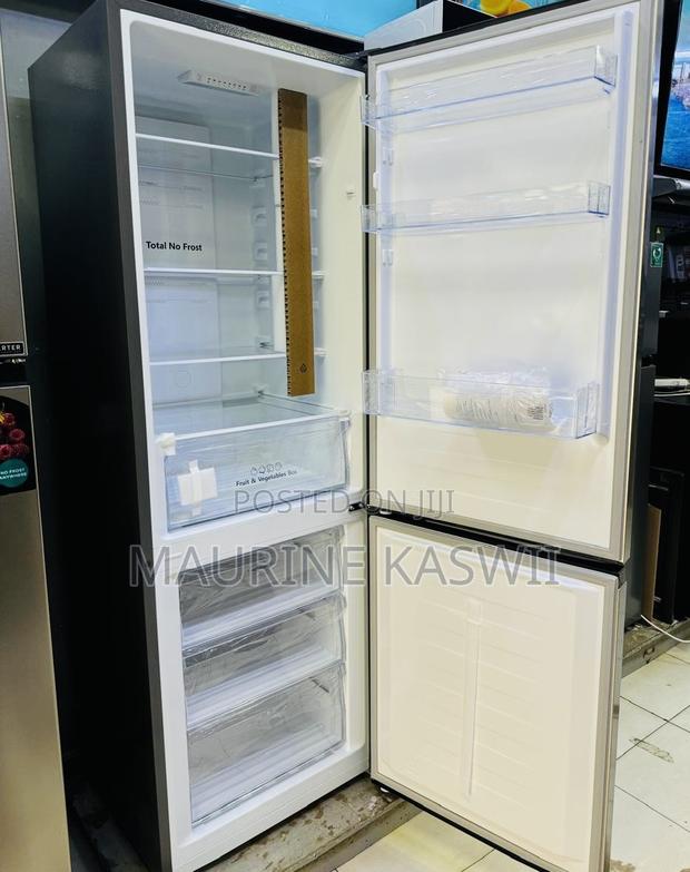 Hisense Refrigerator 292 L Bottom Freezer Frost Free - thumbnail 2