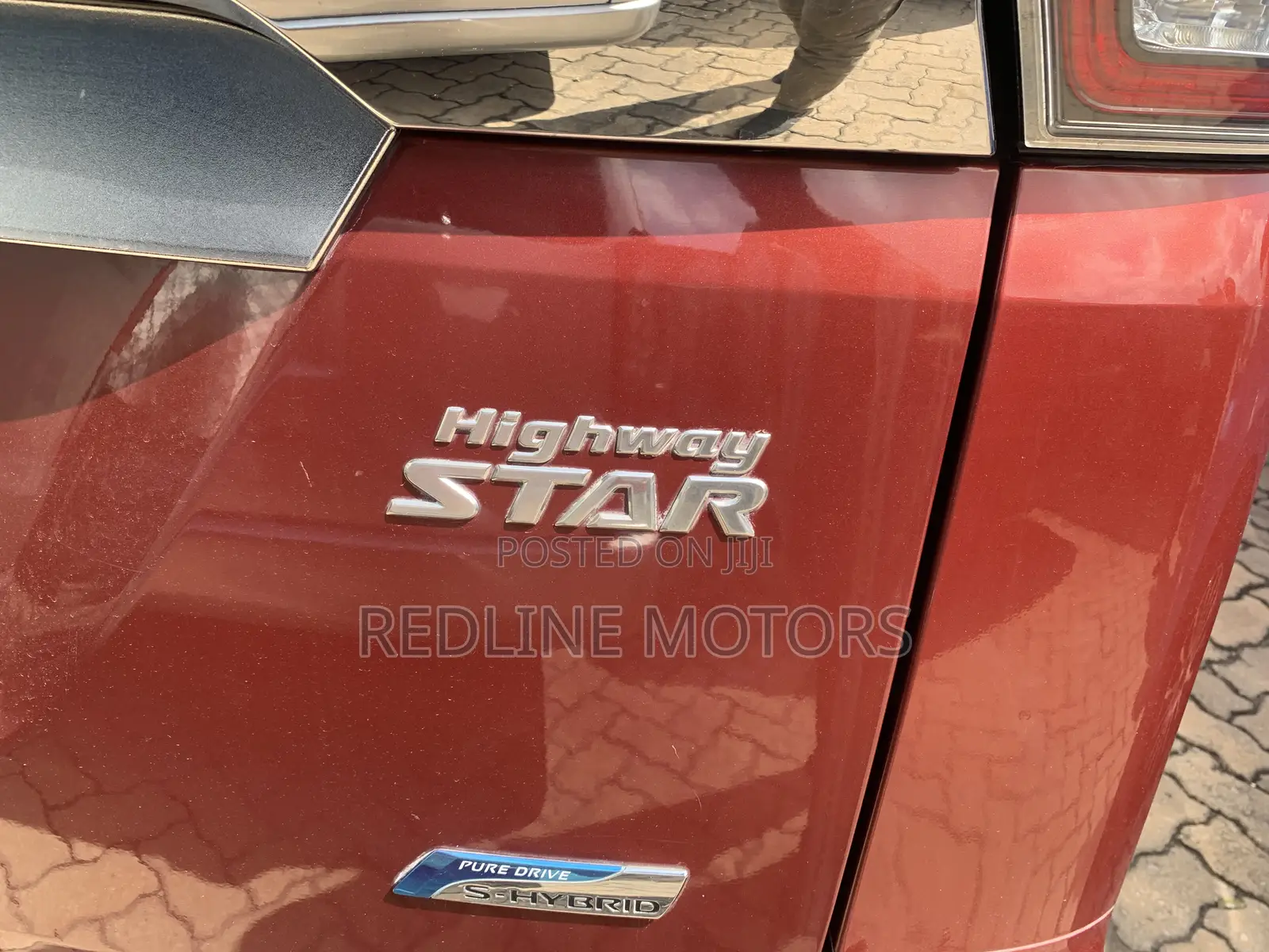 Nissan Serena 2018 Red