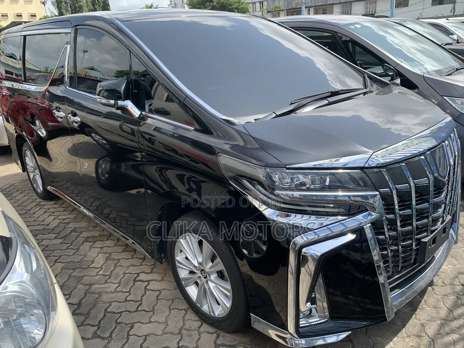 Toyota Alphard 2.5 Petrol AWD 2018 Black