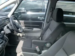 Honda Stepwgn 2018 Gray