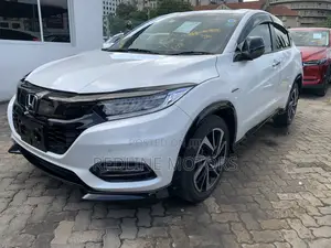 Honda Vezel 1.5 Hybrid 4WD 2018 Pearl