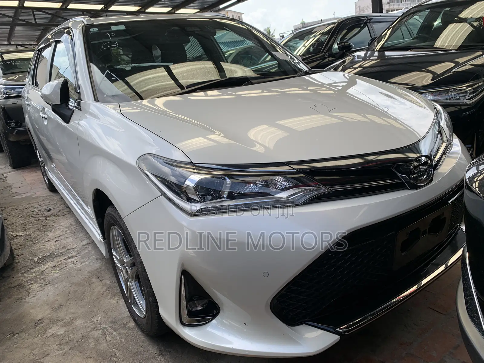 Toyota Corolla Fielder 1.5 Petrol AWD 2018 Pearl