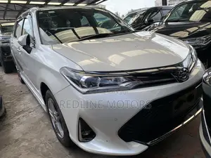Toyota Corolla Fielder 1.5 Petrol AWD 2018 Pearl