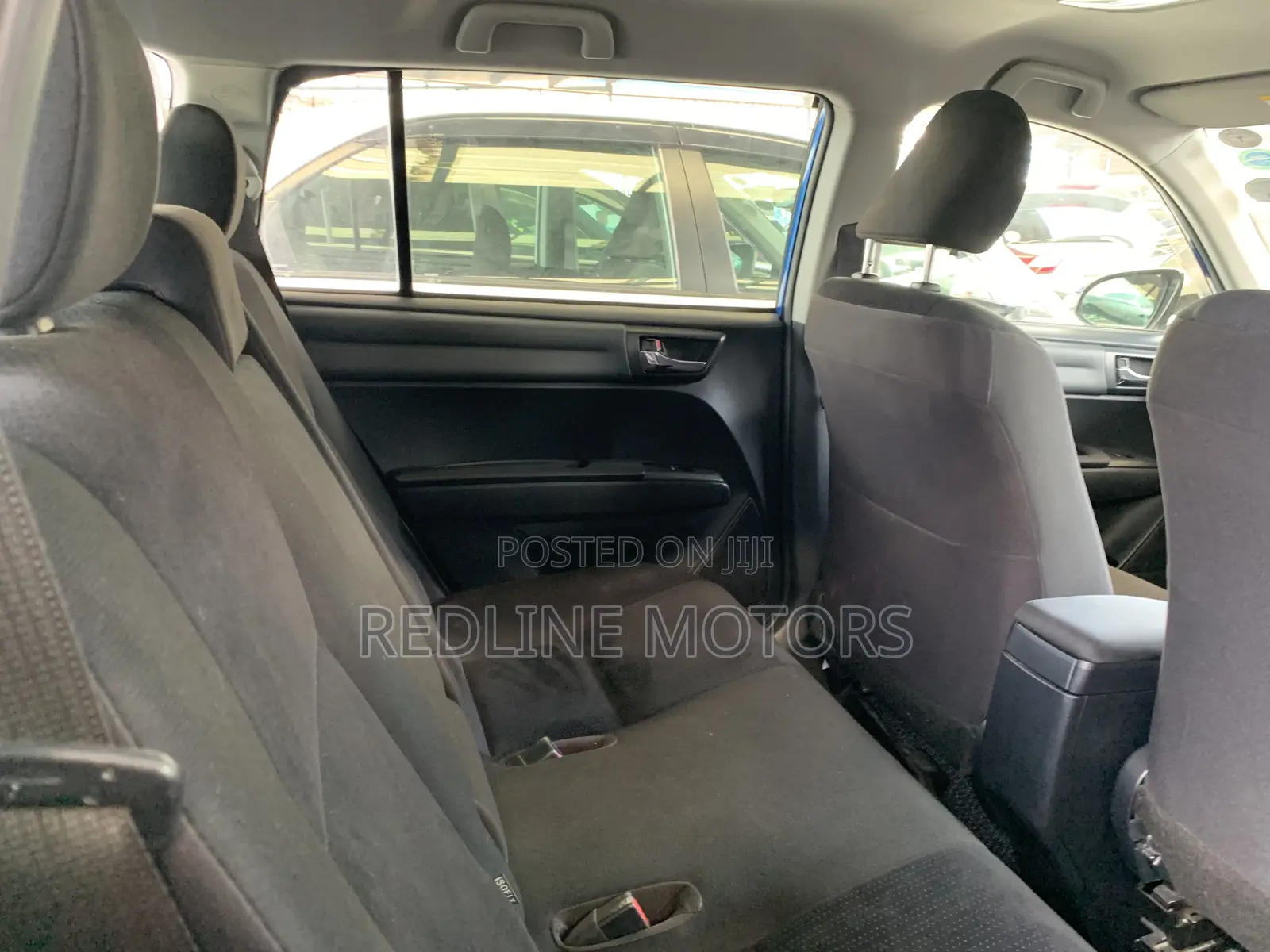 Toyota Corolla Fielder 1.5 Hybrid FWD 2018 Blue