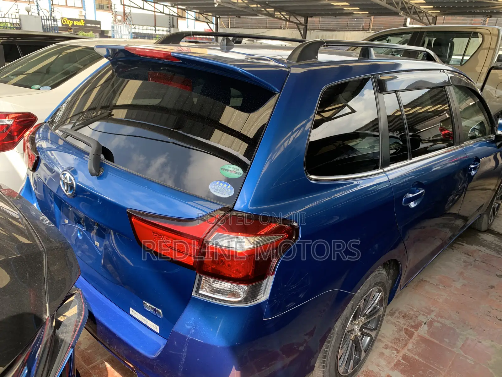 Toyota Corolla Fielder 1.5 Hybrid FWD 2018 Blue