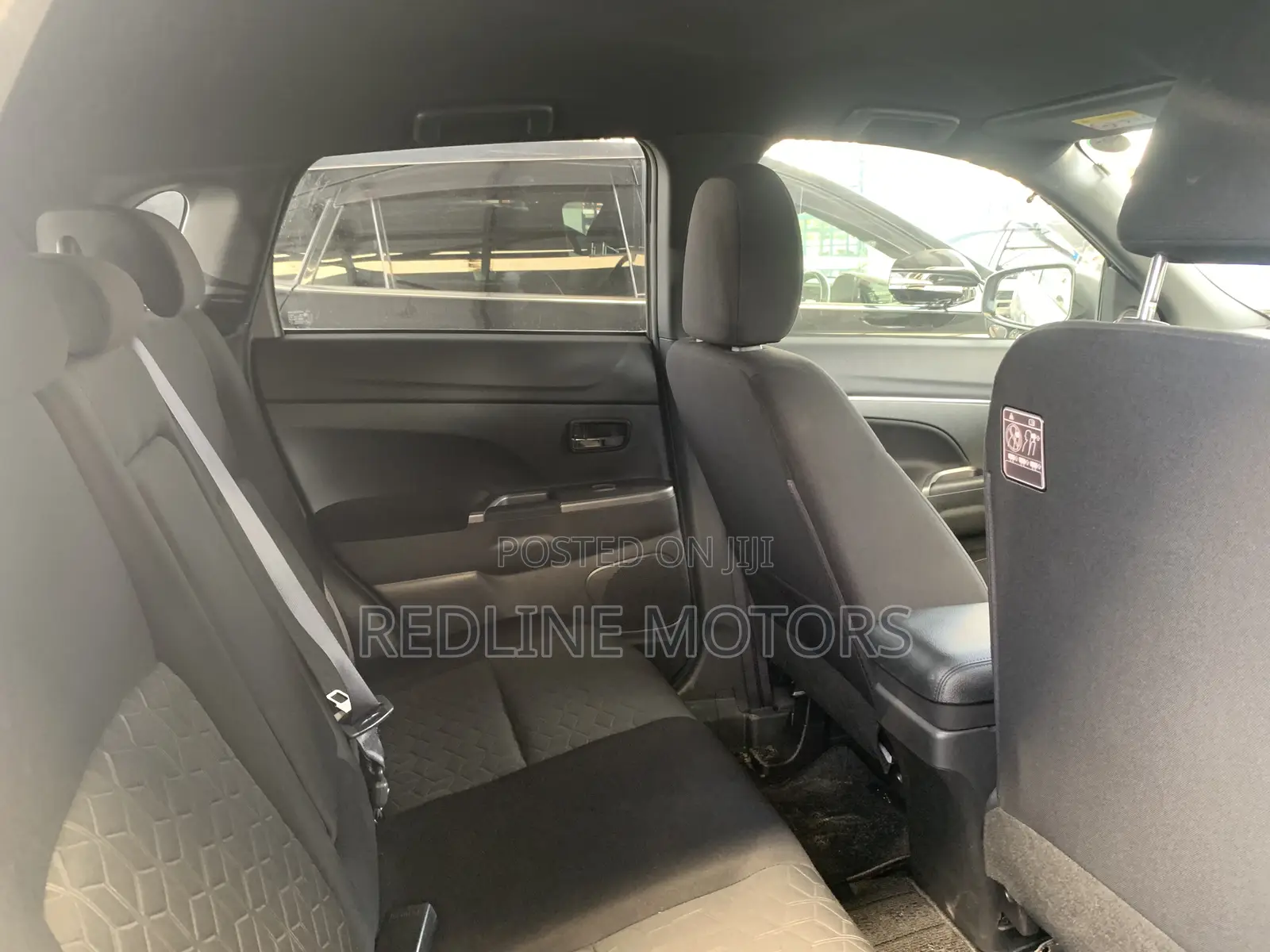 Mitsubishi RVR 2019 Silver