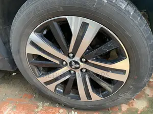 Mitsubishi RVR 2019 Silver