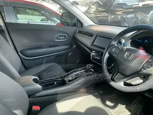 Honda Vezel 1.5 4WD 2018 Gray