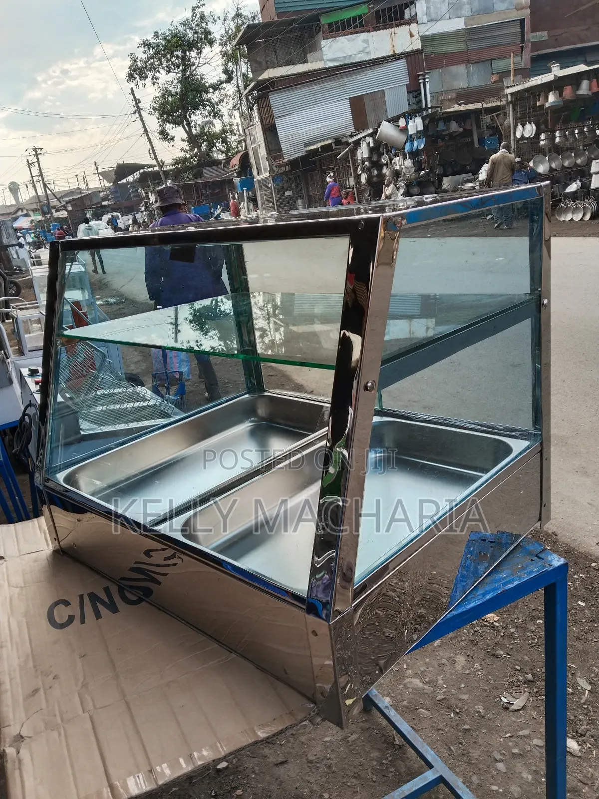 Commercial Sizes Food Warmers and Display /27