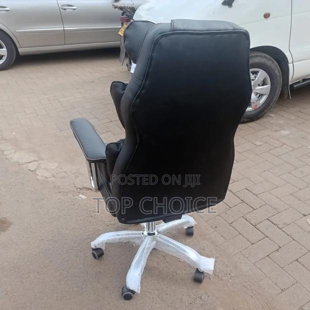Leather Office Chairs - thumbnail 2