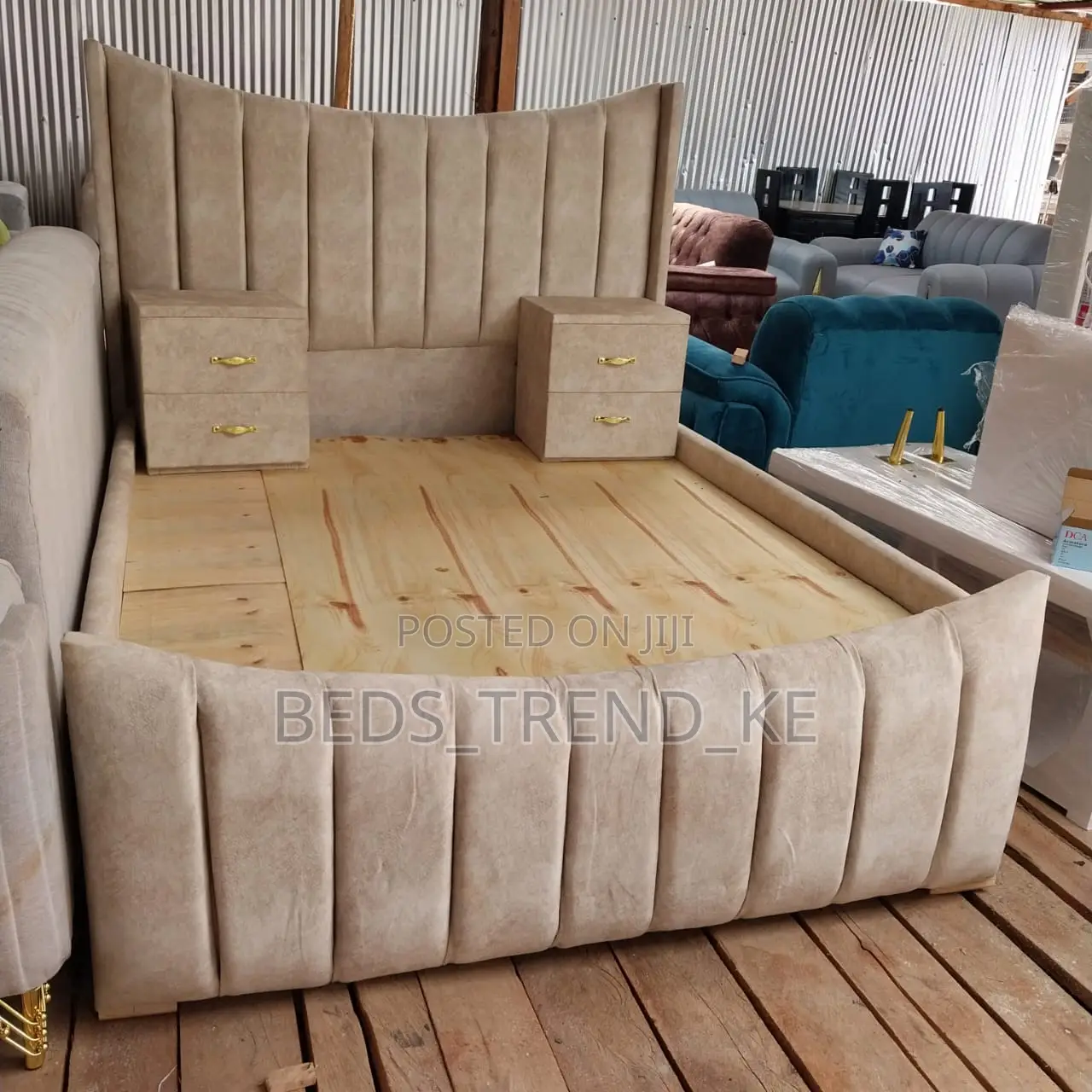 5 by 6 Modern Chester Bed