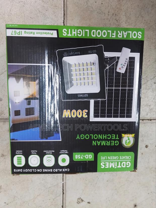 Gd Times Solar Flood Light 30w - main view