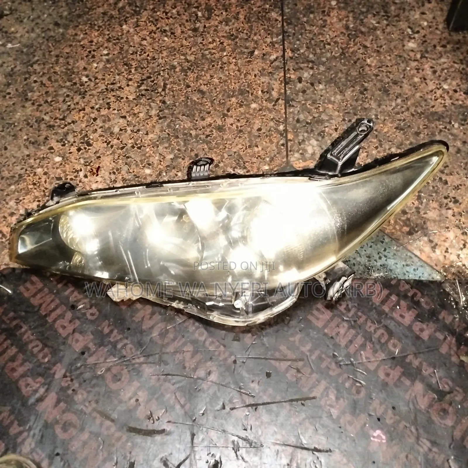 Headlight Wish 2010 Xenon