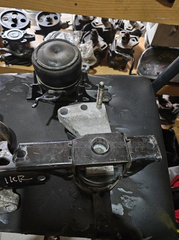Engine Mounting Ractis - thumbnail 2